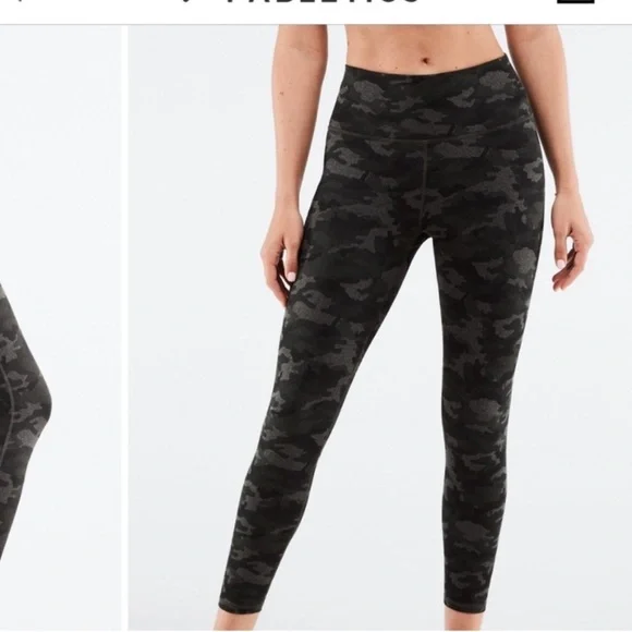 Fabletics Powerhold Camouflage Leggings size medium - Picture 3 of 6